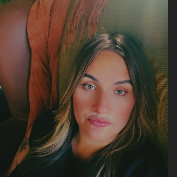 Meet your Posher, Christen - Picture 4 of 7